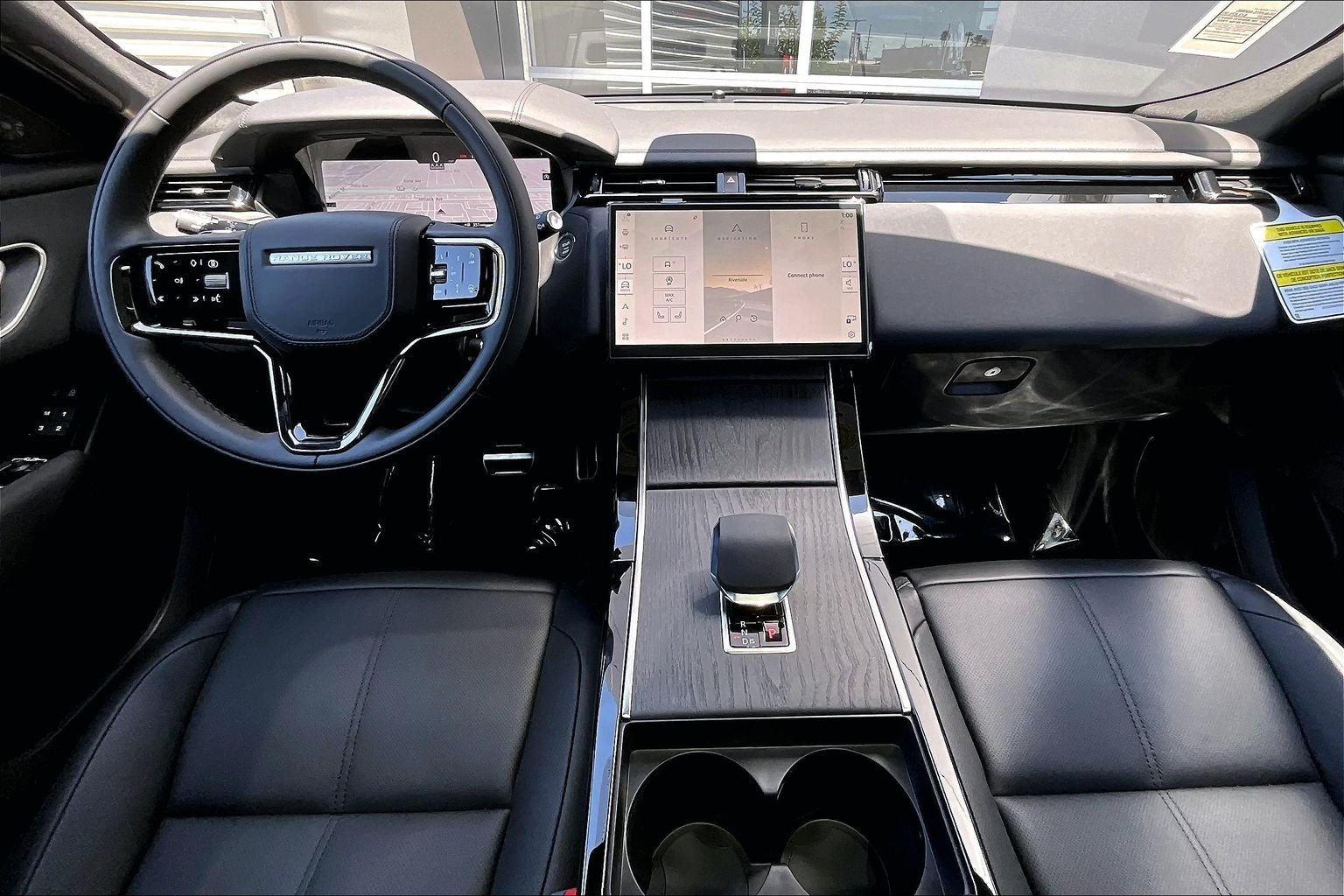 New 2026 Varesine Blue Land Rover Dynamic SE image 5