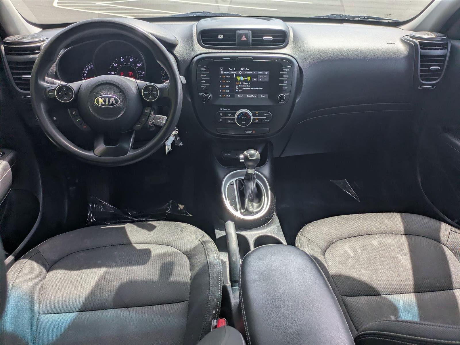 Used 2018 Titanium Gray Kia + image 27