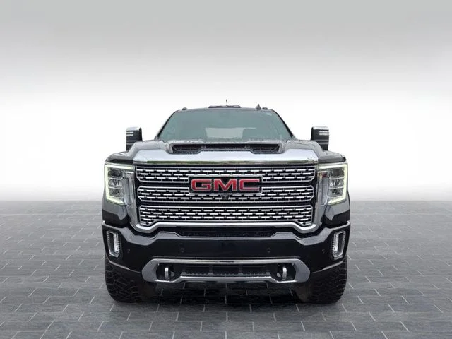 Used 2023 Black GMC Denali image 2