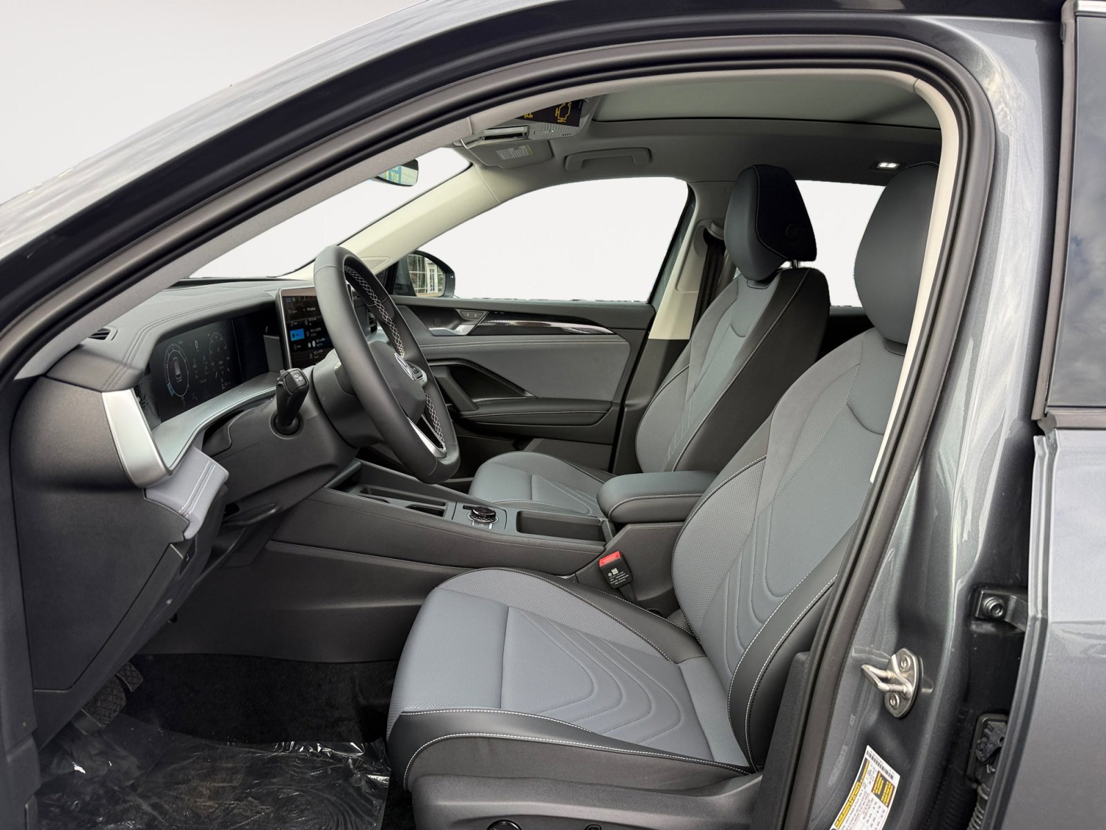 New 2026 Platinum Gray Volkswagen SE image 10