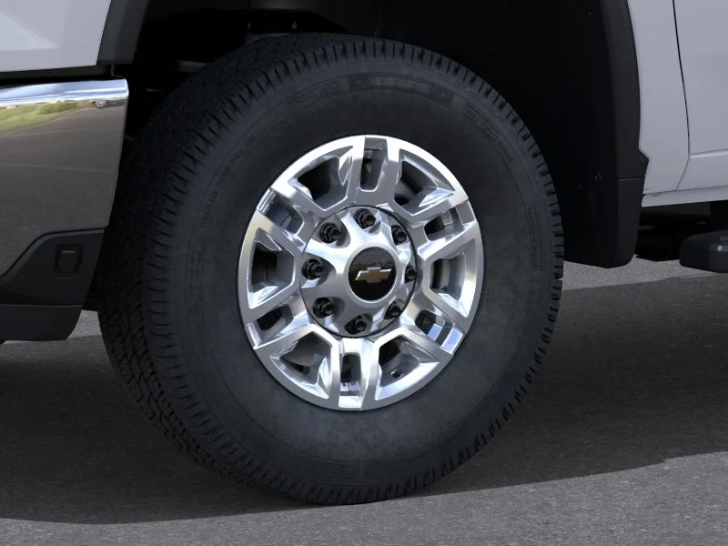 Used 2025 Summit White Chevrolet LT image 10