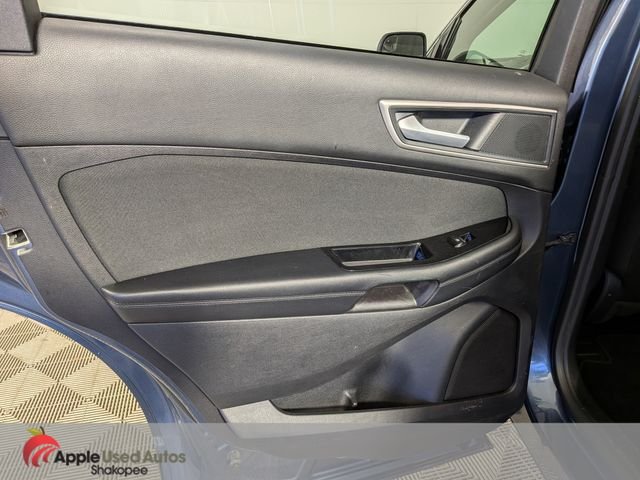 Used 2018 Blue Ford SEL image 28