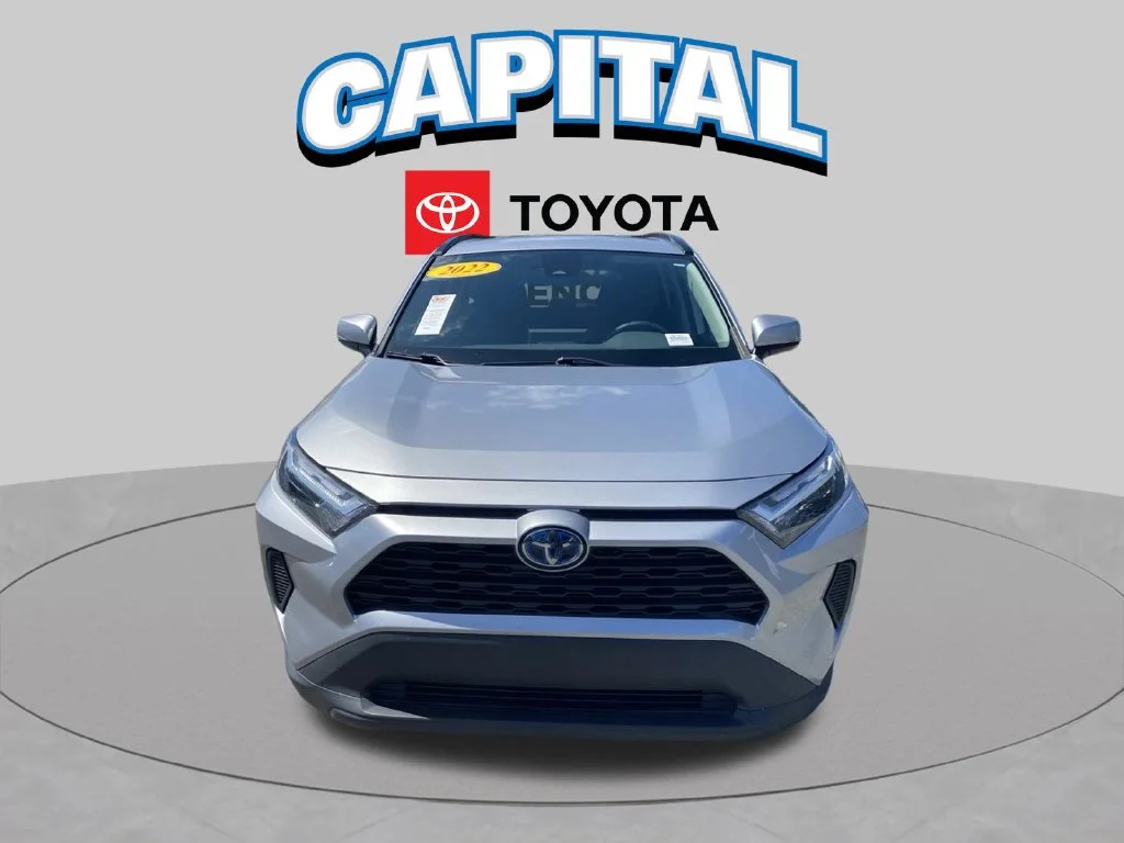 Used 2022 Silver Toyota XLE image 19