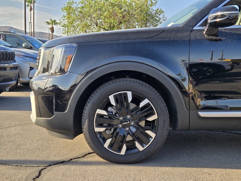 Used 2025 Ebony Black KIA SX FWD image 9