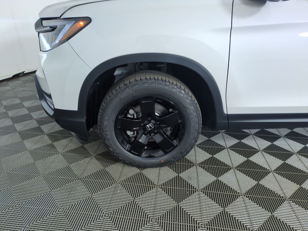 New 2026 Platinum White Pearl Honda Black Edition image 26