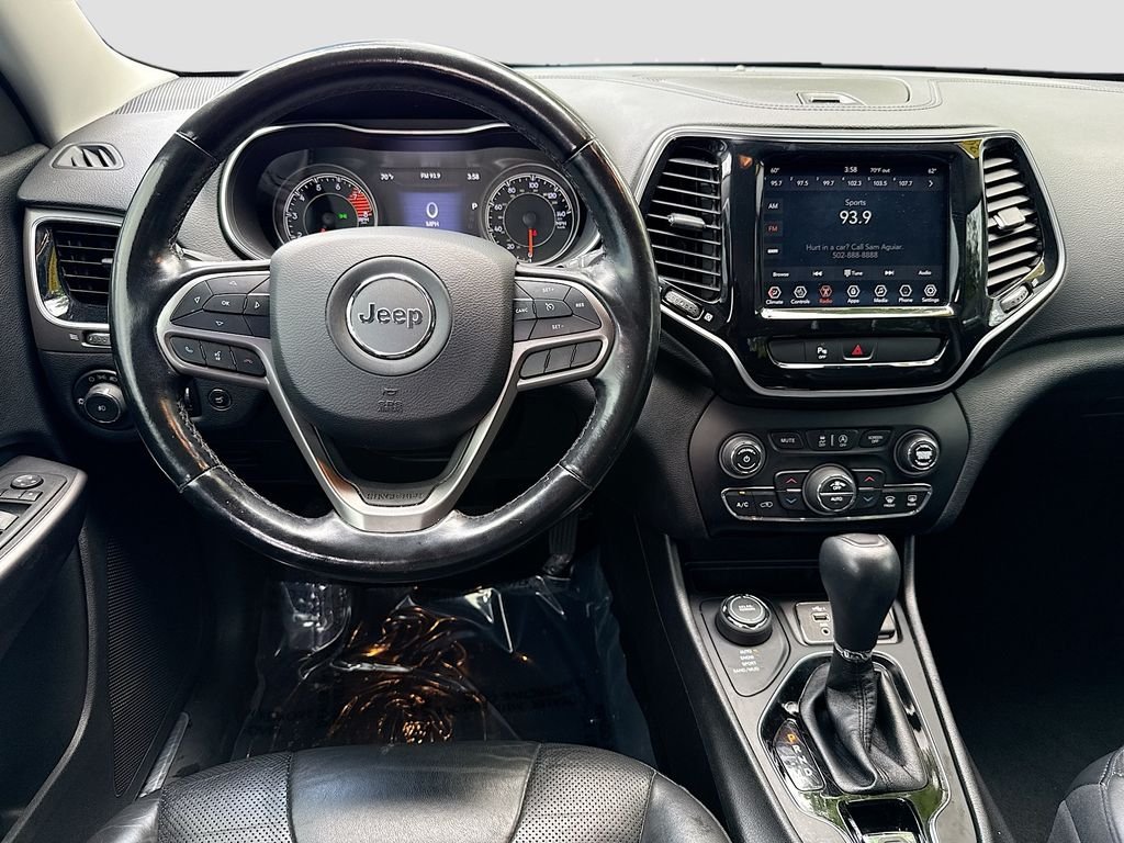 Used 2020 Diamond Black Crystal Pearlcoat Jeep Limited image 21