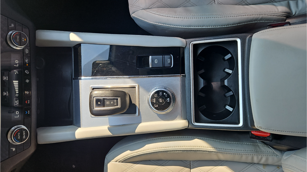 2023 Mitsubishi Outlander SEL - Photo 18