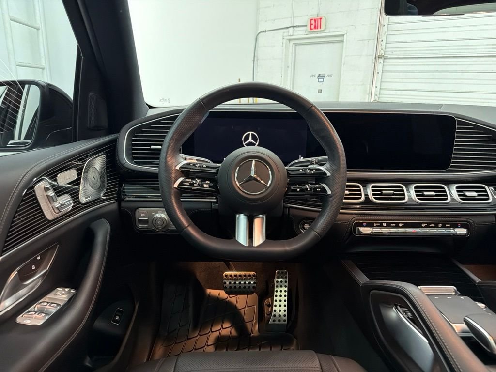 Certified Used 2025 Black Mercedes-Benz GLS 580 image 20