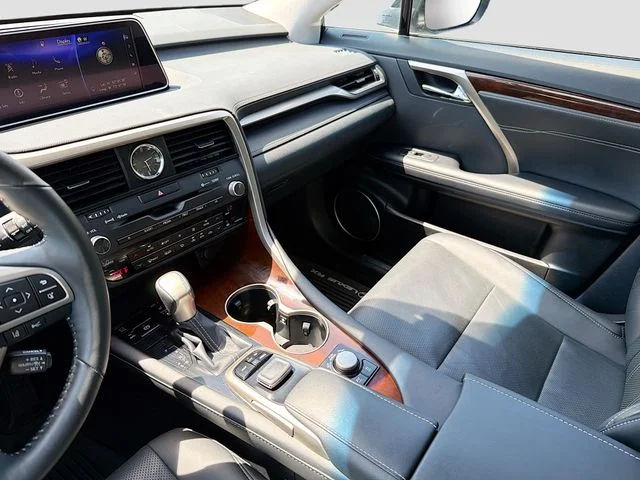 Used 2018 Silver Lexus 450h image 23