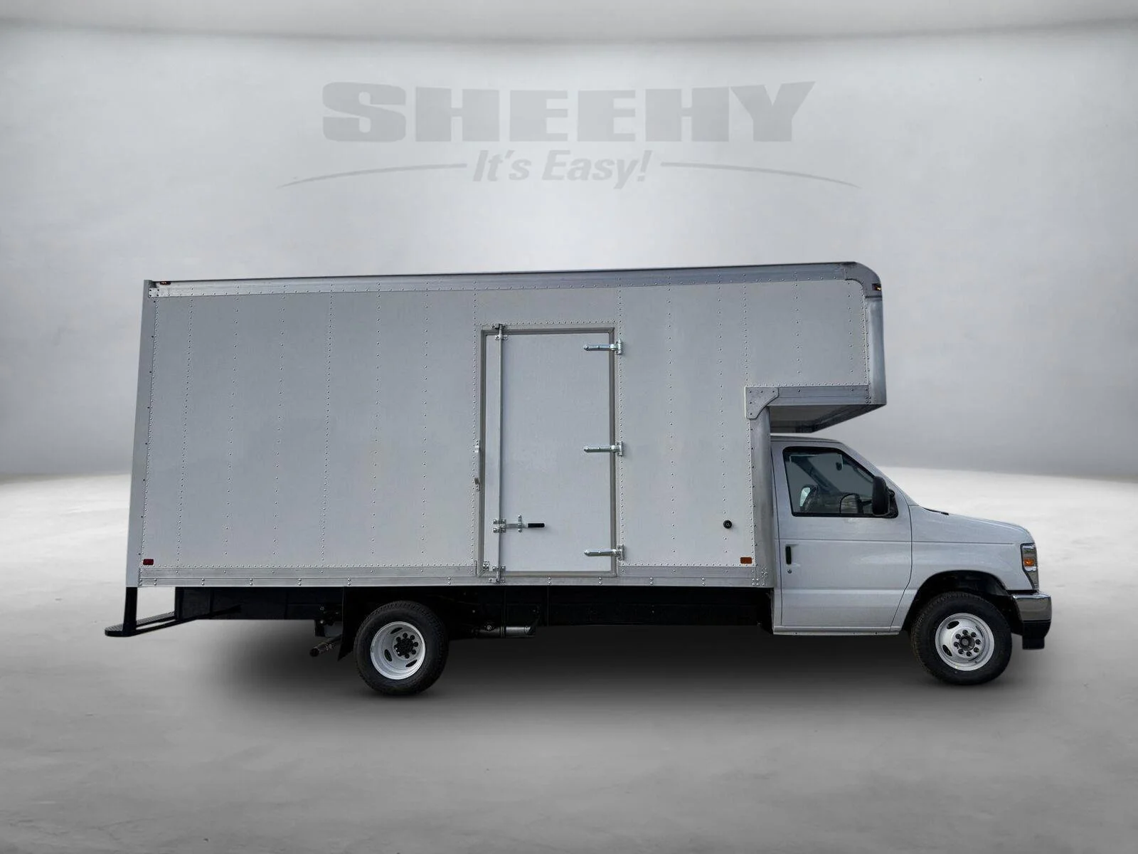 New 2027 Oxford White Ford  image 4