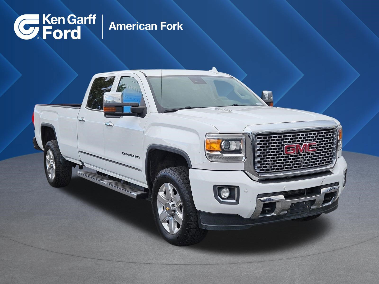 2016 GMC Sierra 4WD Crew Cab Long Box Denali's photo
