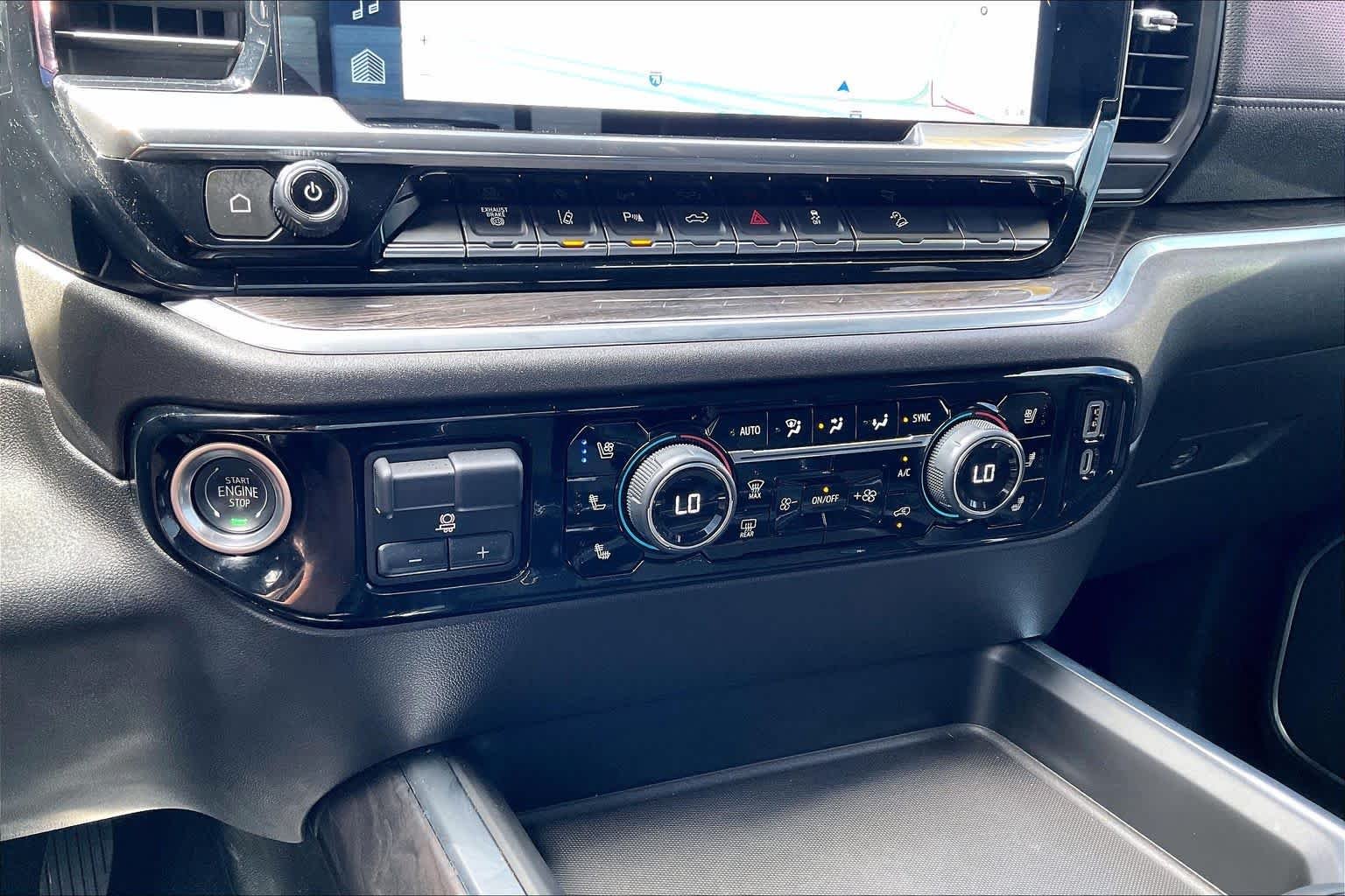 2025 Chevrolet Silverado 2500HD LTZ - Photo 31