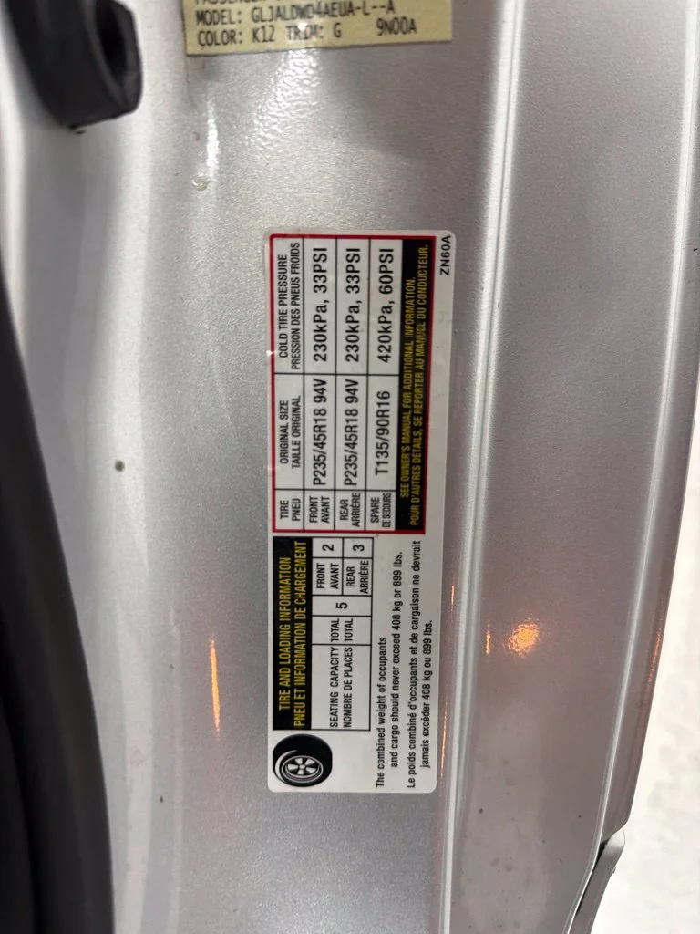 Used 2009 Silver Nissan 3.5 SE image 31