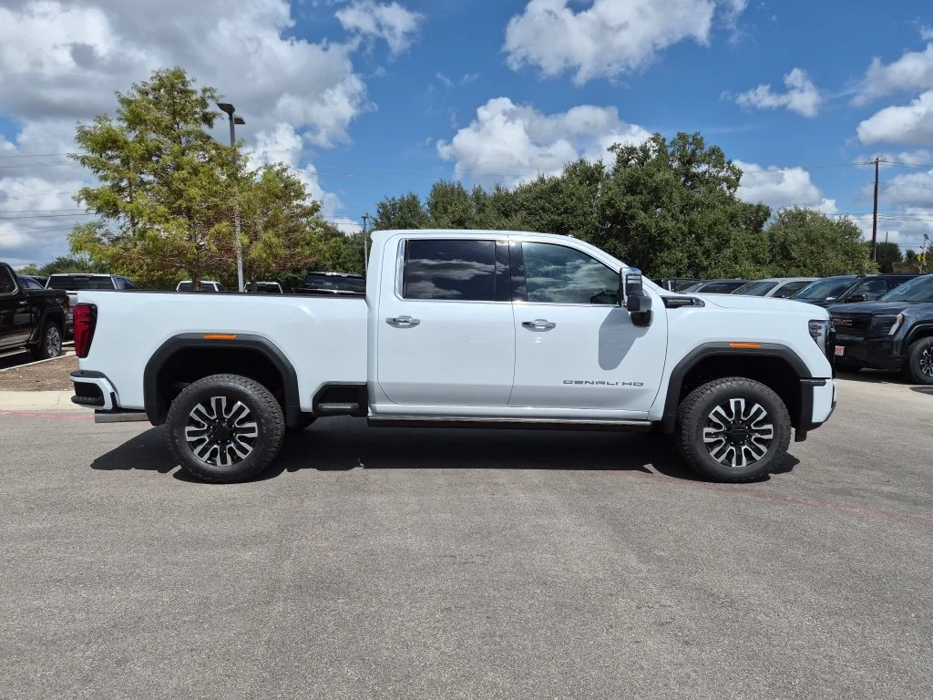 New 2026 Glacier White Tricoat GMC Denali Ultimate image 11