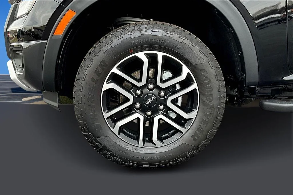 2025 Ford Ranger Lariat - Photo 13