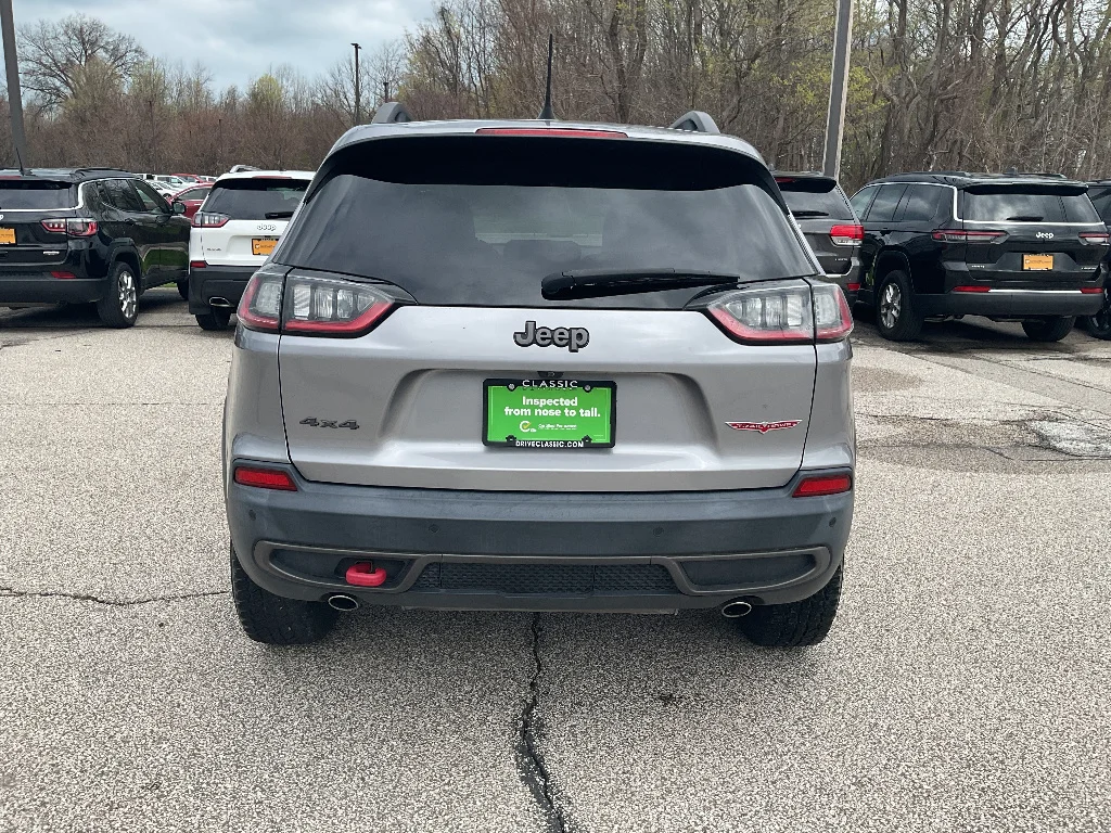 Certified Used 2019 Billet Silver Metallic Clear Coat Jeep Trailhawk Elite image 6