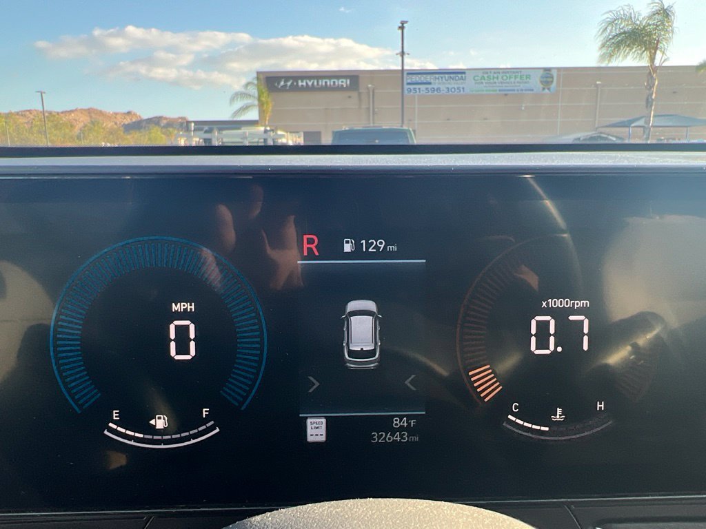 2025 Hyundai Kona SEL - Photo 11