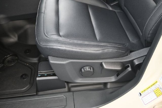 New 2026 Desert Sand Ford Badlands® image 70