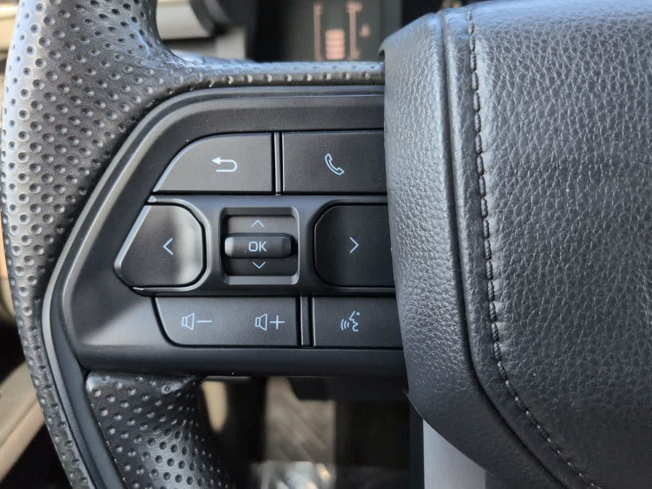 Used 2024 Underground Toyota SR5 image 22