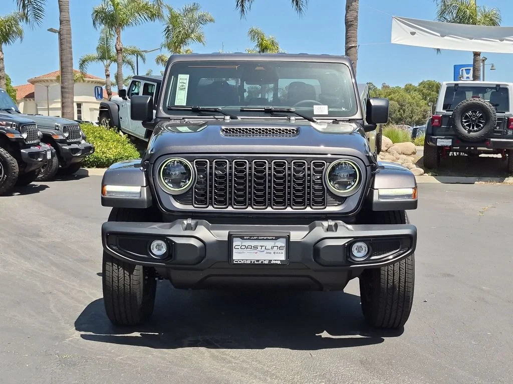 New 2026 Granite Crystal Metallic Clearcoat Jeep Sport S image 2