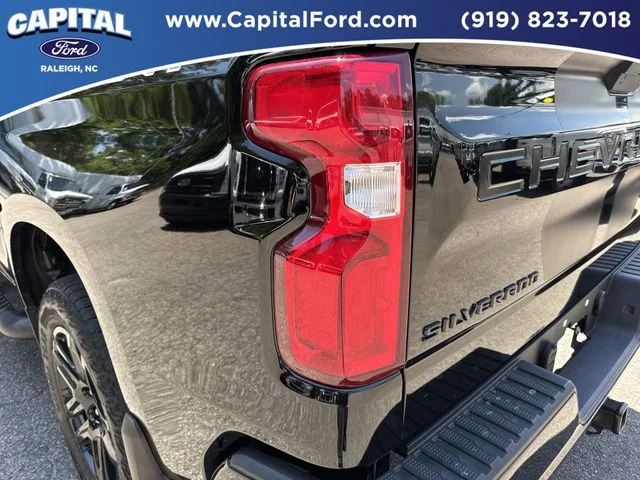 Used 2021 Black Chevrolet Custom image 15