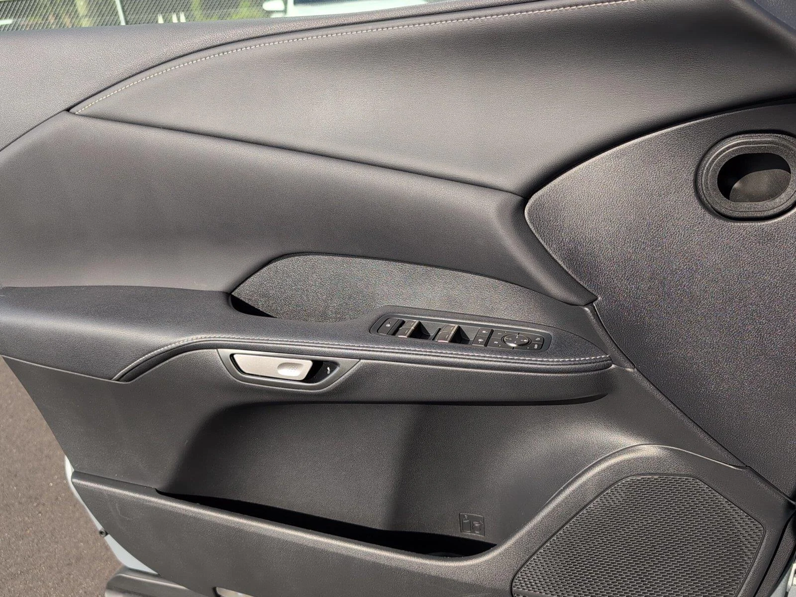 Used 2023 Iridium Lexus RX 350 Luxury image 14