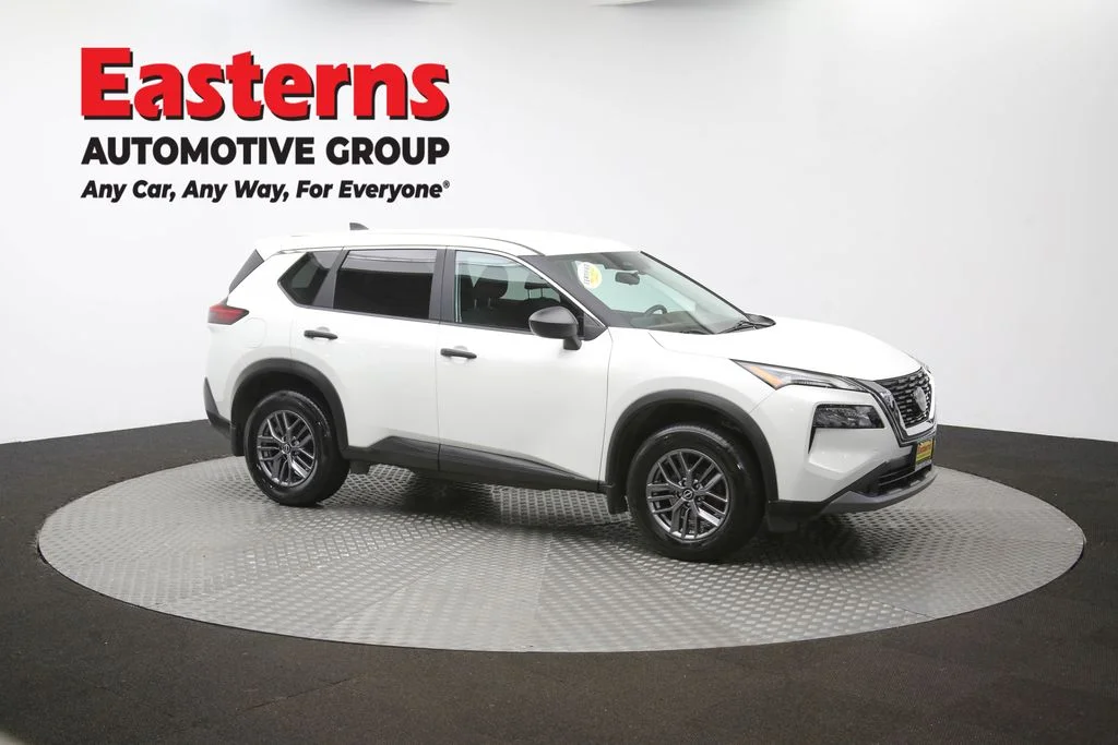 Used 2023 White Nissan S image 49