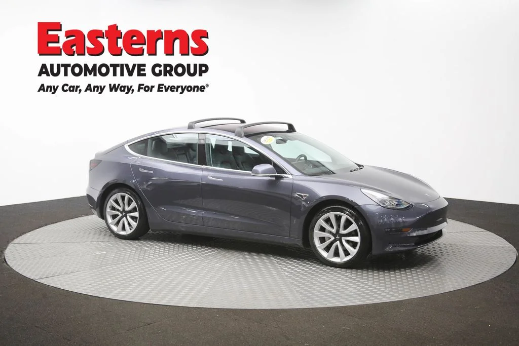 Used 2018 Gray Tesla Long Range image 41