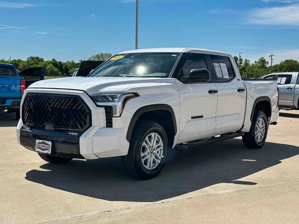 2024 Toyota Tundra SR5 - Photo 7