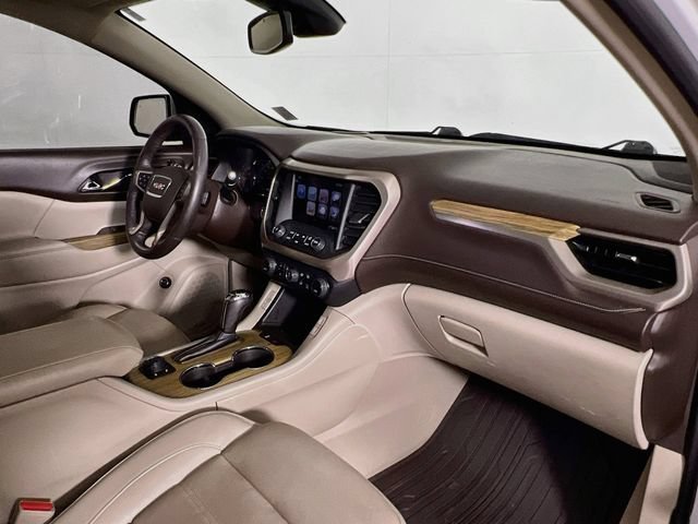 Used 2017 WHITE FROST TRICOAT GMC Denali image 42