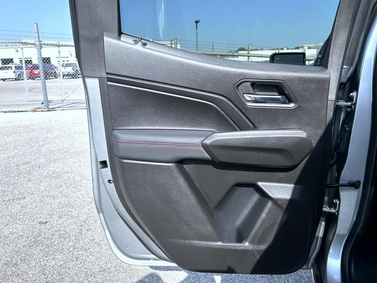 2024 Chevrolet Colorado Z71 - Photo 17