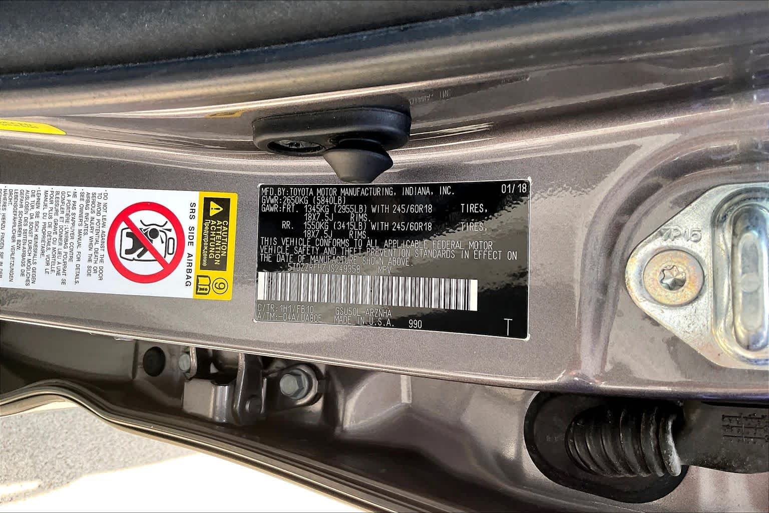 Used 2018 Predawn Gray Mica Toyota LE image 36