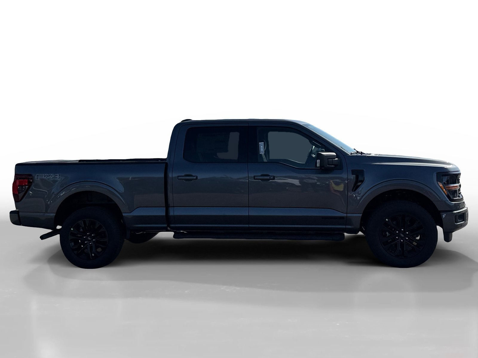 New 2026 Carbonized Gray Metallic Ford XLT image 6