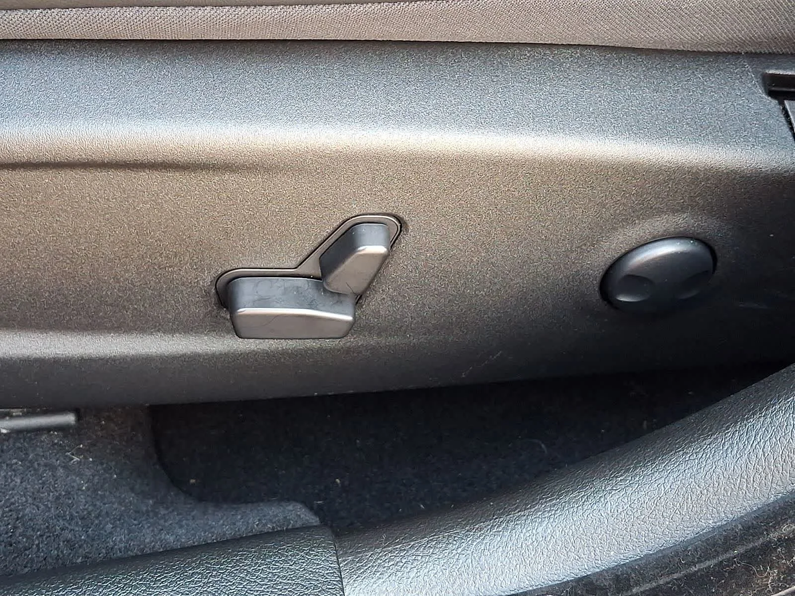 Used 2023 Plum Crazy Pearlcoat Dodge Scat Pack image 16