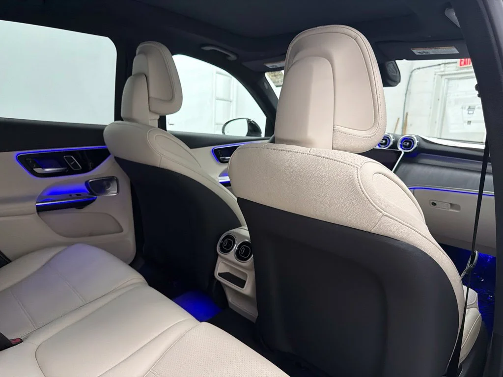 New 2027 Black Mercedes-Benz GLC 300 image 27