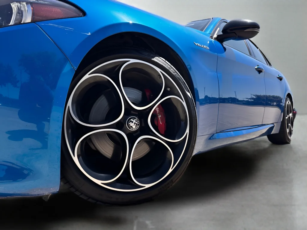 Used 2024 Blue Alfa Romeo Veloce image 29