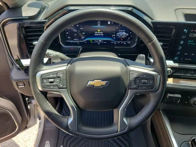 2022 Chevrolet Silverado 1500 LT - Photo 24
