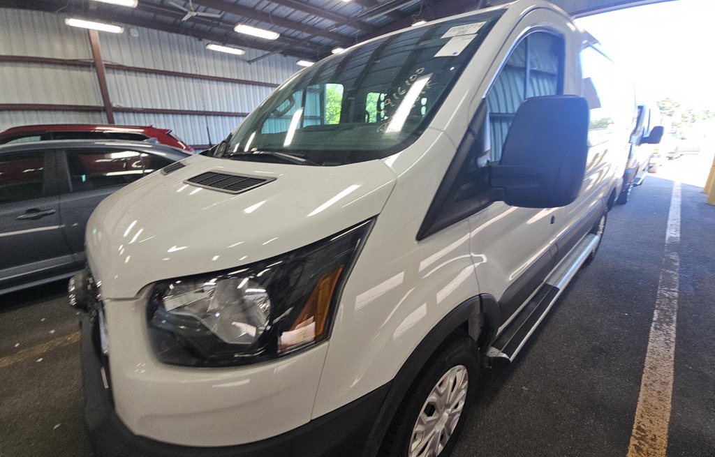 Used 2025 White Ford Base image 2