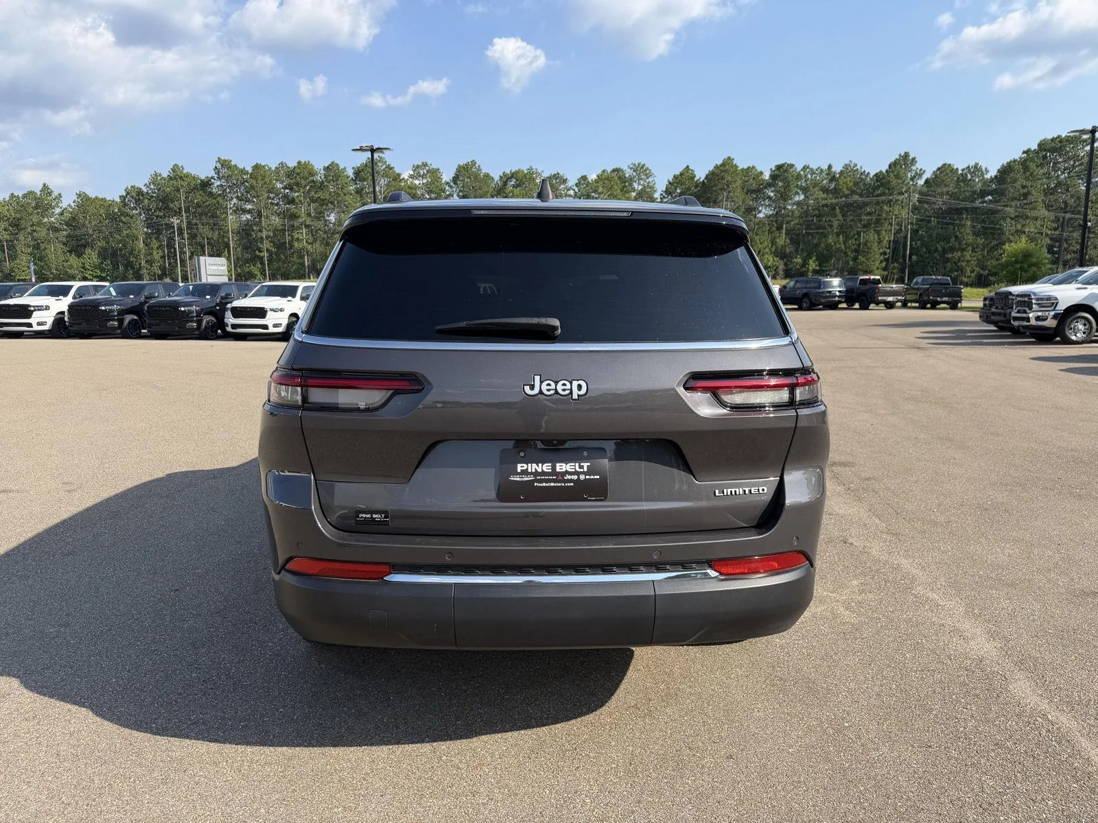 Used 2025 Baltic Gray Metallic Clearcoat Jeep Limited image 5