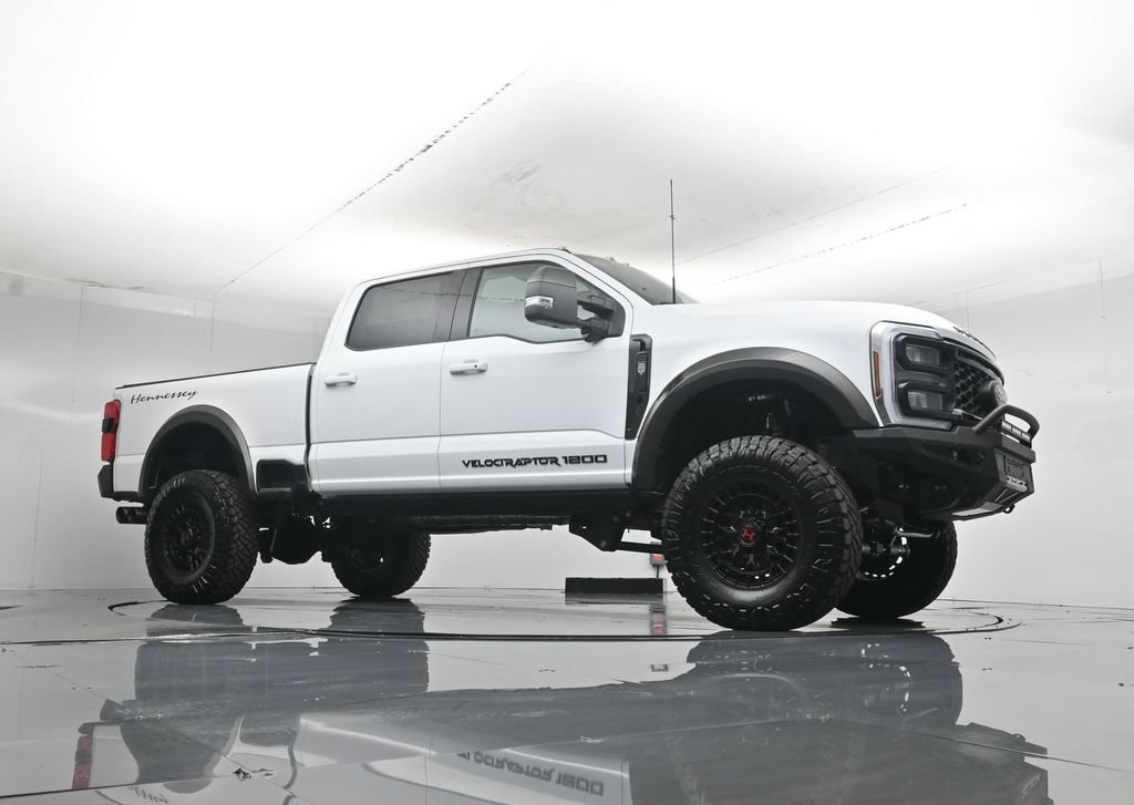 New 2026 Oxford White Ford Lariat image 5