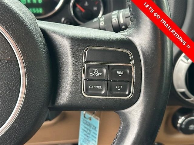 Used 2014 Gray Jeep Unlimited Sahara image 25