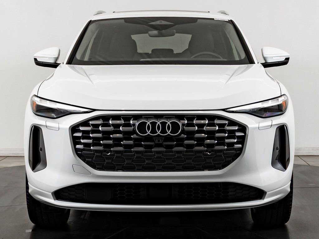 Used 2025 Glacier White Audi 2.0T Premium Plus image 2