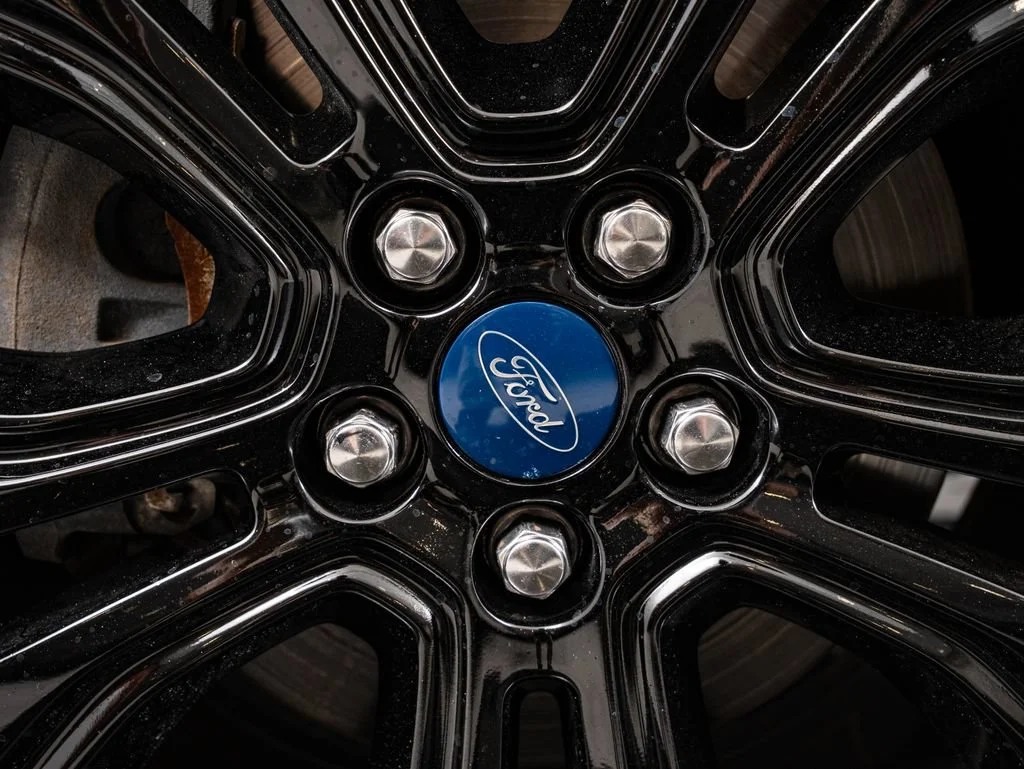 Used 2019 Agate Black Metallic Ford Titanium image 8