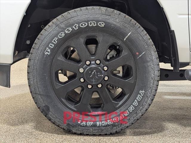 New 2026 Bright White Clear-Coat Exterior Paint RAM Black Express image 32
