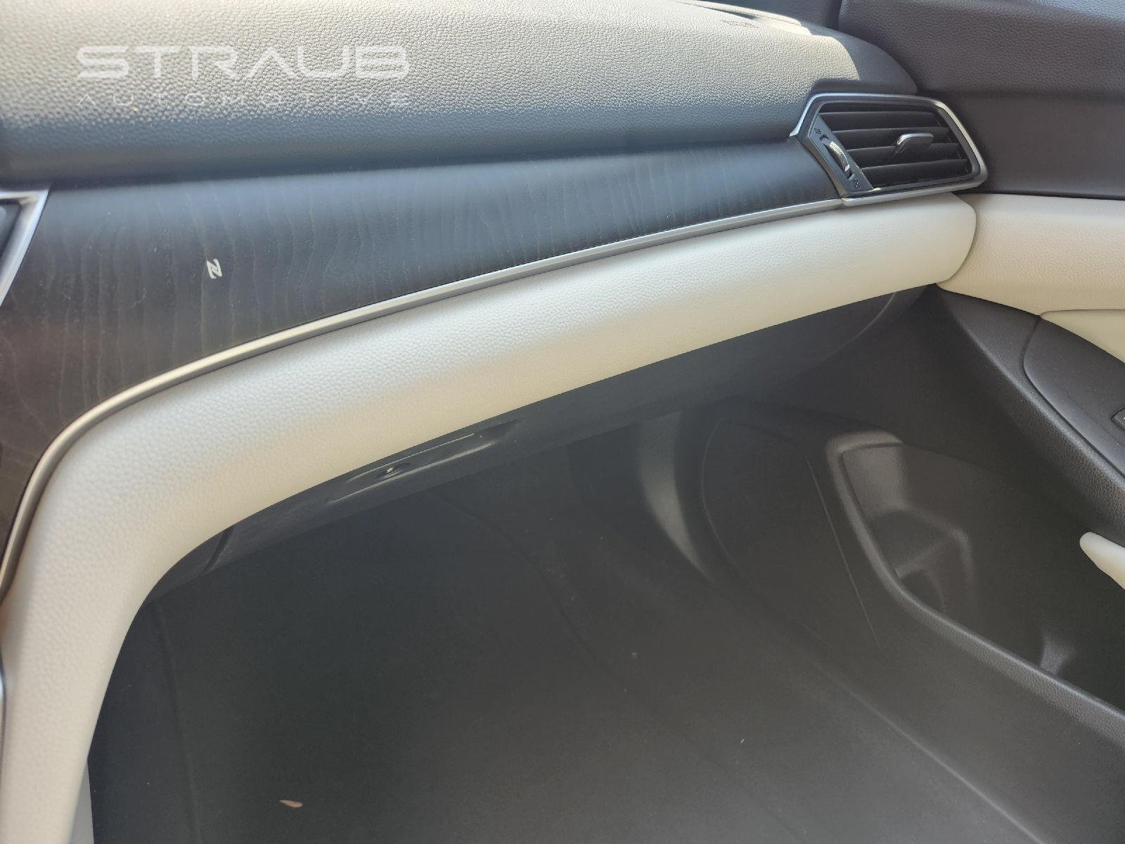 2018 Honda Accord Touring - Photo 38