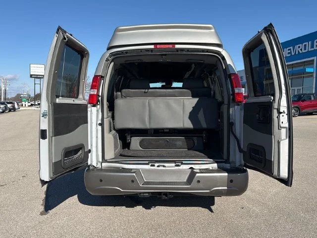 New 2026 Special Exterior Color Chevrolet WT image 35