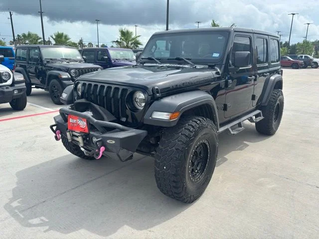 Used 2023 Black Jeep Sport image 3