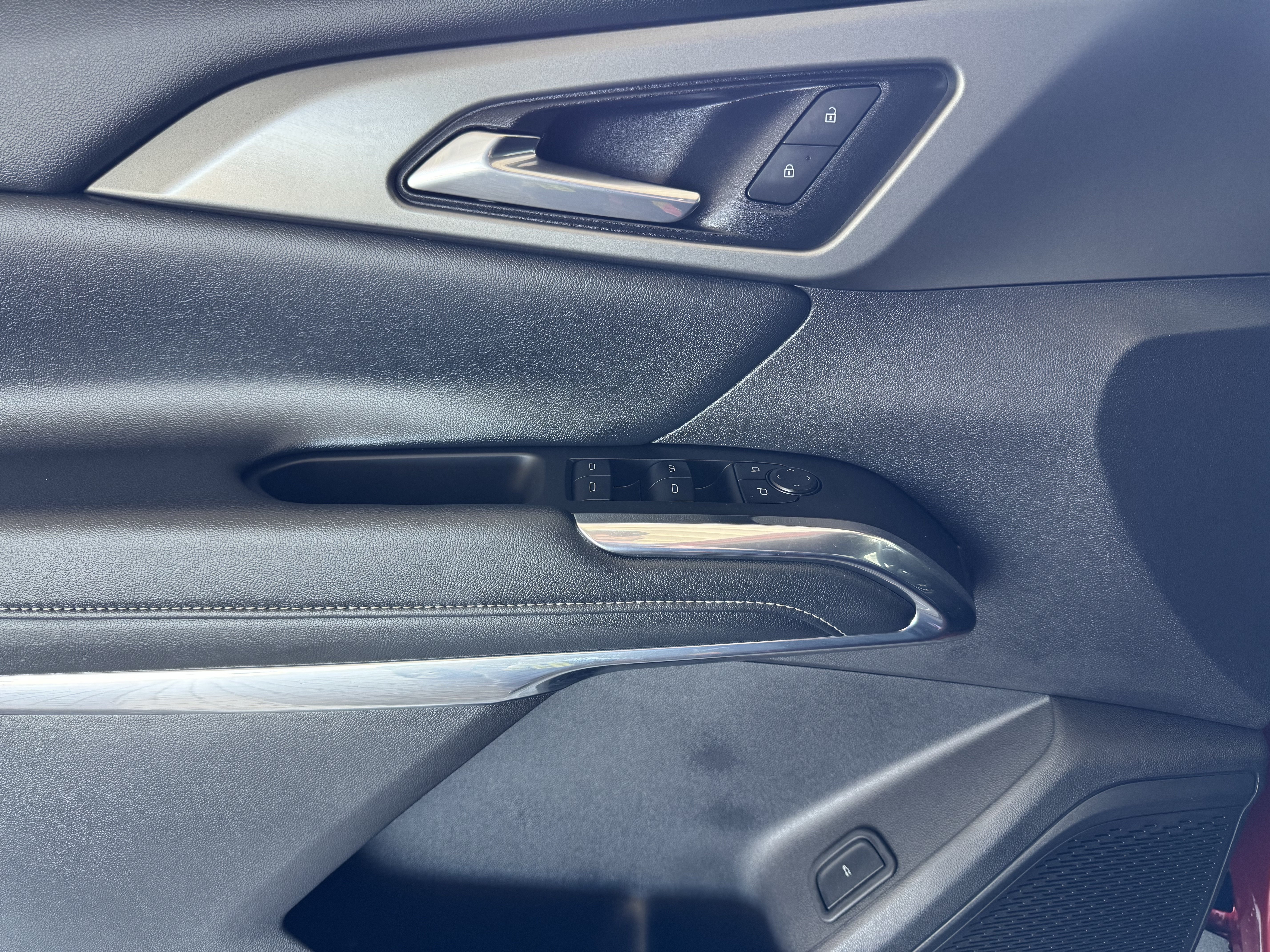 2025 Chevrolet Traverse LT - Photo 10