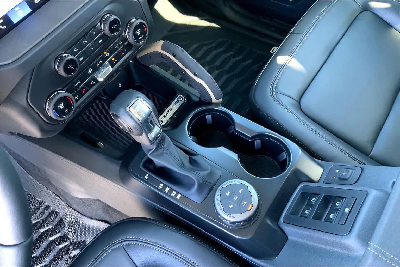 New 2026 Desert Sand Ford Badlands® image 5