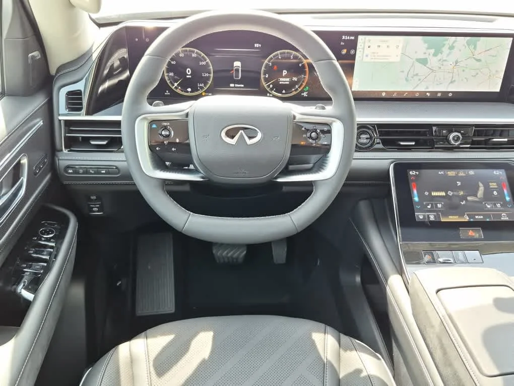 New 2026 RADIANT WHITE INFINITI Luxe 4WD image 10